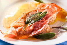 Descubre cómo preparar saltimbocca de pollo en casa: guía completa Foto: Shutterstock