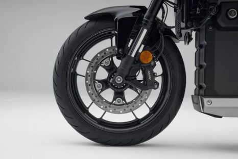 La nueva moto 100% eléctrica de Honda tiene una autonomía estimada de más de 130 km. La nueva moto 100% eléctrica de Honda tiene una autonomía estimada de más de 130 km.