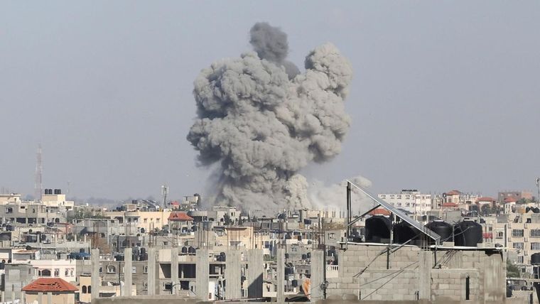 Israel dice que está realizando ataques concretos sobre ciertos objetivos de Hamás en Rafah Foto: BBC