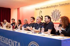 La Mesa Cristina Presidenta en Avellaneda con los principales referentes Foto: Prensa CFK La Mesa Cristina Presidenta en Avellaneda con los principales referentes Foto: Prensa CFK