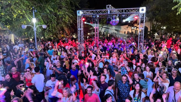 El evento tendrá entrada libre y gratuita para que toda la comunidad pueda disfrutar de los shows nacionales. El evento tendrá entrada libre y gratuita para que toda la comunidad pueda disfrutar de los shows nacionales.