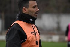 Ariel Broggi tendrá su primer partido en Legrotaglie y sorprendió con la ausencia del goleador del equipo. Foto: prensa Gimnasia y Esgrima.