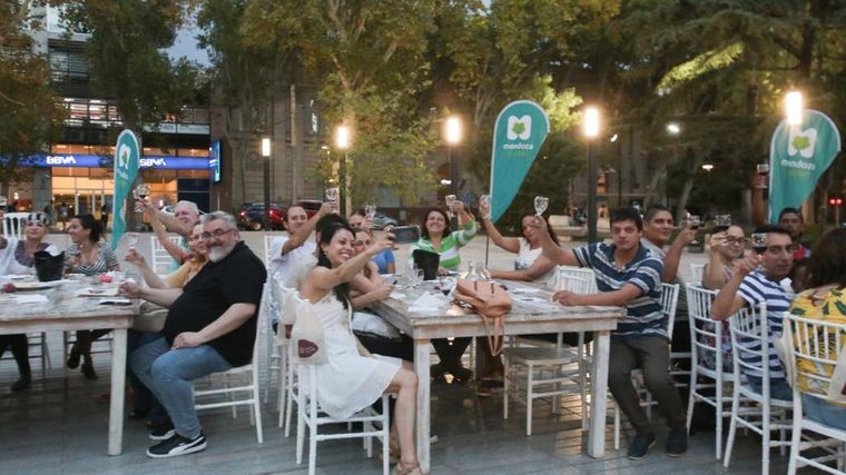 Degustaciones gratuitas en la Ciudad de Mendoza.