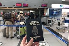 Emigrar se ha vuelto una opción considerada por varios argentinos Foto: Archivo MDZ Emigrar se ha vuelto una opción considerada por varios argentinos Foto: Archivo MDZ