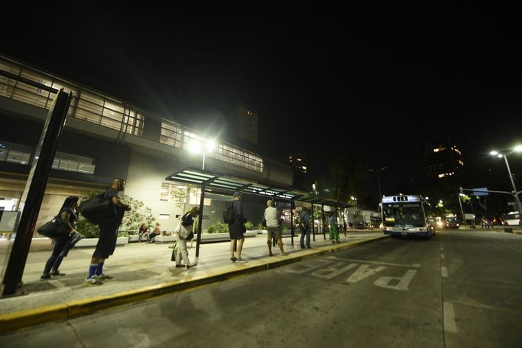 Las cámaras empresarias anunciaron una disminución de la frecuencia por la crisis de financiamiento del transporte. Foto: Juan Mateo Aberastain Zubimendi/MDZ