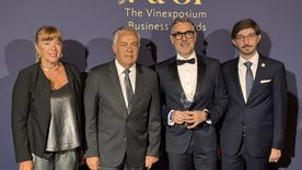 Mendoza está participando con sus bodegas y representantes del gobierno en uno de los eventos más importantes de la industria vitivinícola. Mendoza está participando con sus bodegas y representantes del gobierno en uno de los eventos más importantes de la industria vitivinícola.