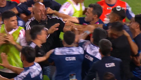 river echo a la roca... y en mendoza los hinchas recordaron la tremenda pina que se hizo viral