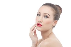 Ayuda a tu piel a lucir todo lo bien que podría gracias a los rellenos ecoguiados. Foto: Pixabay - pixabay.com