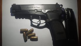 La pistola calibre 40 secuestrada en el caso de violencia de género.&nbsp;