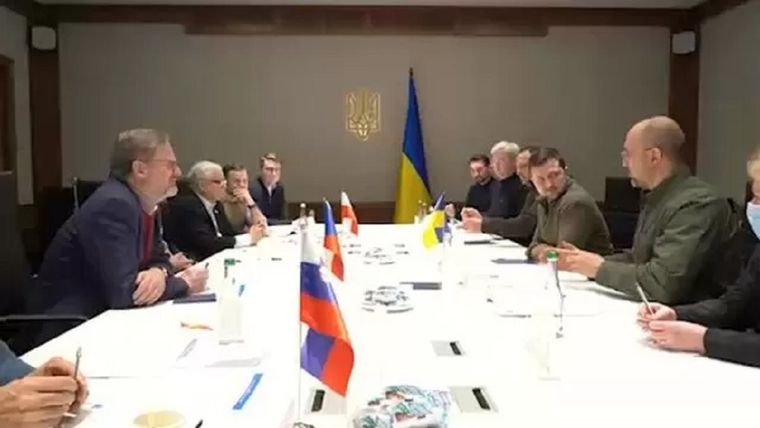 Los mandatarios europeos se reunieron con Zelinsky en Kiev.