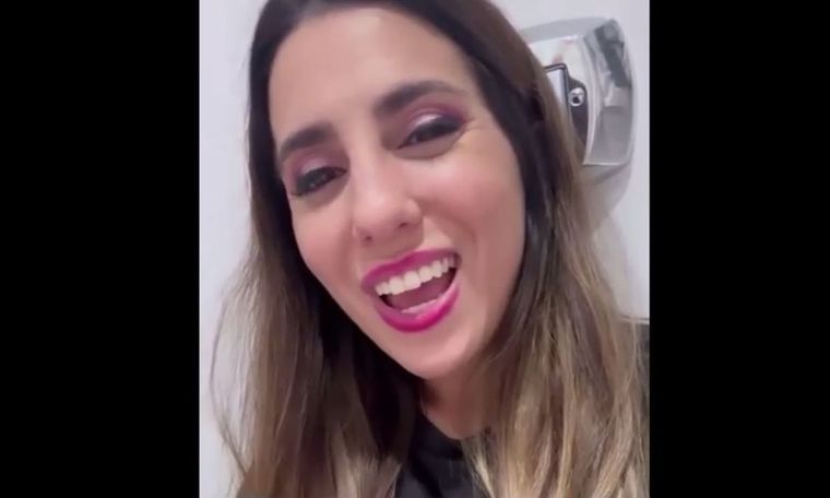 Cinthia Fernández estalló de furia por el aumento de los precios La panelista televisiva grabó un video en el que descargó toda su ira tras volver del supermercado Foto: Captura video