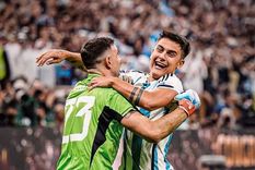Martínez y Dybala celebran la consagración. Foto: EFE Martínez y Dybala celebran la consagración. Foto: EFE