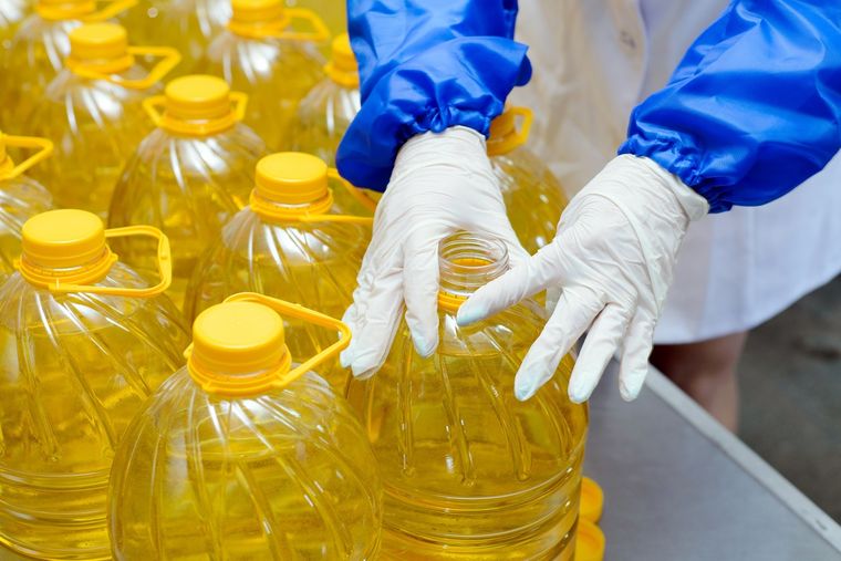 Empresarios aceiteros reclamaron que los sindicatos del sector acepten una mesa de diálogo Foto: Shutterstock