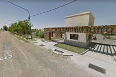 un hombre murio tras chocar con un arbol en godoy cruz