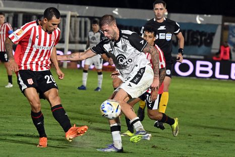 en vivo: gimnasia y esgrima empata 0-0 con newells old boys en el coloso marcelo bielsa en vivo: gimnasia y esgrima empata 0-0 con newells old boys en el coloso marcelo bielsa