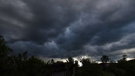El pronóstico en Argentina anticipa tormentas fuertes en el centro del país y lluvias intensas en la Patagonia. El pronóstico en Argentina anticipa tormentas fuertes en el centro del país y lluvias intensas en la Patagonia.