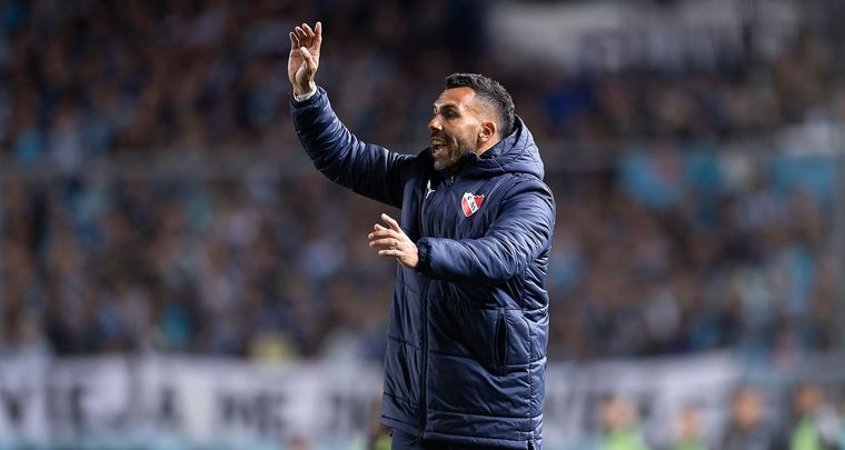 Carlos Tevez tiene garantizada la continuidad en Independiente. Foto: @Independiente