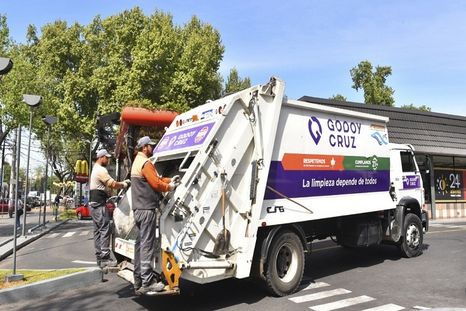 Godoy Cruz informó cómo operarán los servicios durante el feriado local por los 171 años del departamento. Godoy Cruz informó cómo operarán los servicios durante el feriado local por los 171 años del departamento.