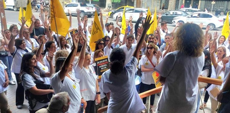 Ampros rechazó la oferta de aumento salarial. Foto: Ampros