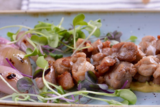 Descubre la receta de riñones al vino blanco perfecta para cenas especiales