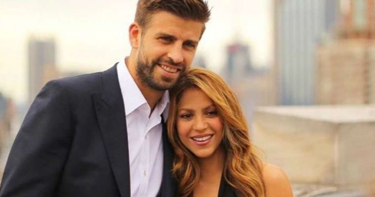 Shakira revela el momento exacto en que se enteró de la infidelidad de Piqué Shakira y Piqué estuvieron juntos más de diez años. Fruto de la relación tienen dos hijos: Sasha y Milan. Foto: https://www.elsureste.com.mx/gerard-pique-y-shakira-se-reunen-sin-exito-sobre-acuerdo-de-su-separacion/