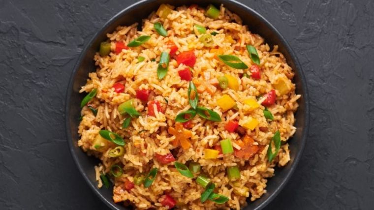 El arroz frito es uno de los platos tradicionales de la cocina china Foto: Shutterstock