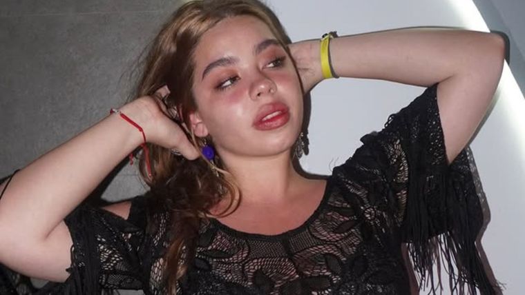 La actriz salió a cruzar a los que liquidaron a su mamá. Foto: Instagram @annadelboca