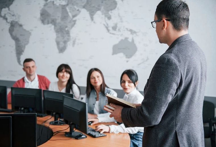 El 80% de los jóvenes ha apostado online o conoce a alguien que lo ha hecho. Foto: Freepik