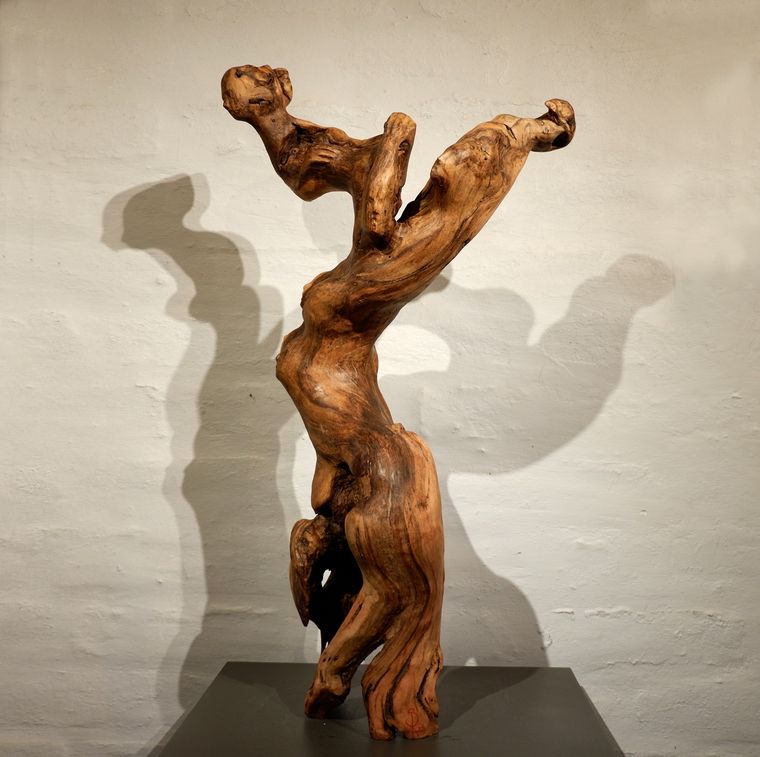 Escultura de Rebeca Sarelli. Escultura de Rebeca Sarelli.