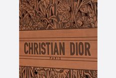 el bolso del ano es de dior y esta inspirado en la tradicion argentina: ¡totalmente artesanal! el bolso del ano es de dior y esta inspirado en la tradicion argentina: ¡totalmente artesanal!