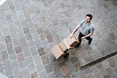 Las importaciones vía courier aumentaron un 300% en el año y llegan US$694 millones
