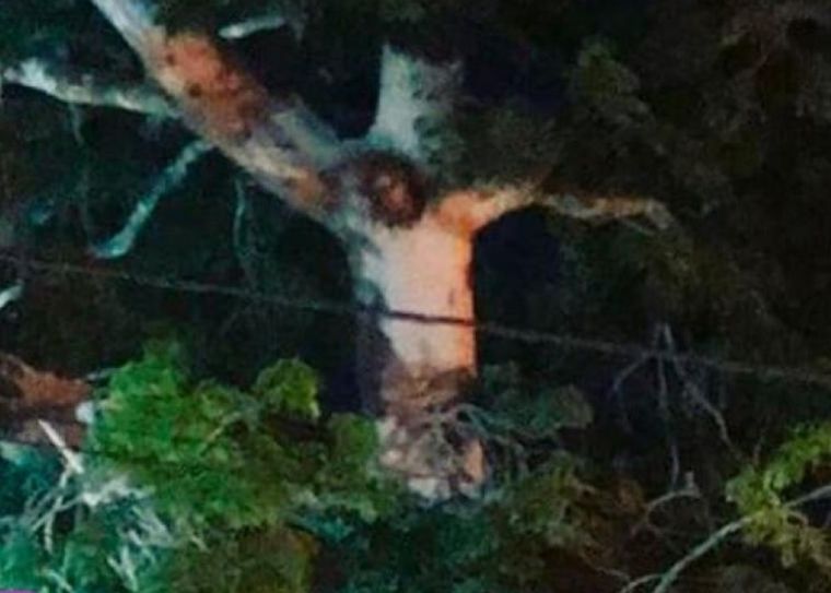 Cristo Esta supuesta aparición de Cristo en la localidad colombiana de Magangué ha hecho que muchos violen la cuarentena.