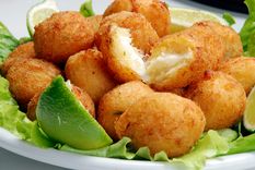 Receta de albóndigas de bacalao paso a paso: éxito garantizado.