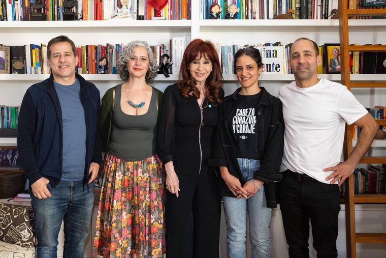 CFK con dirigentes en su casa