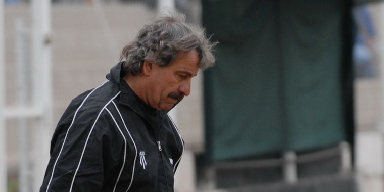 ¿Preocupado Jorge? Dubanced tendrá que realizar varios cambios. Foto: Marcelo Ruiz / MDZ