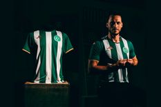 Chapecoense homenajeará a Atlético Nacional con una camiseta especial. Chapecoense homenajeará a Atlético Nacional con una camiseta especial.