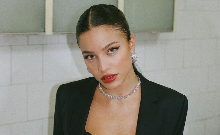 Emilia Mernes tiene 25 años y nació en Nogoyá, Argentina. Foto: Instagram: emiliamernes