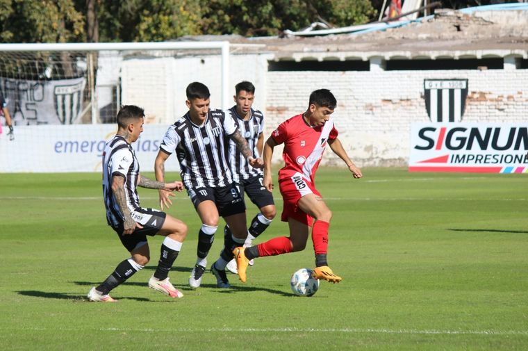 El domingo, mano a mano entre mendocinos. Foto: Prensa Maipú