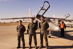 Donato Camejo (izquierda), Agustín Alférez Divizia (centro), y Jaime Llano Campos (derecha) pudieron cumplir su sueño de volar Foto: Julián Crowe / MDZ