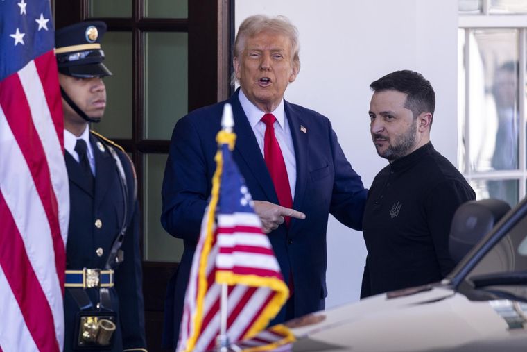 Donald Trump con el presidente de Ucrania, Volodímir Zelenski. Foto: EFE