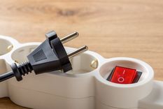 La industria electrónica sufre la crisis del consumo.