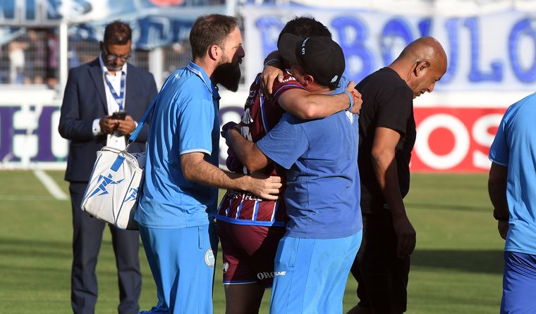 Godoy Cruz deberá jugará la Primera Nacional durante la próxima temporada. Godoy Cruz deberá jugará la Primera Nacional durante la próxima temporada.