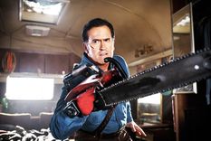 la serie ash vs. evil dead vuelve con mas horror y sangre