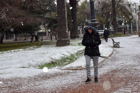 El último invierno se registró caída de nieve en el Gran Mendoza. El último invierno se registró caída de nieve en el Gran Mendoza.