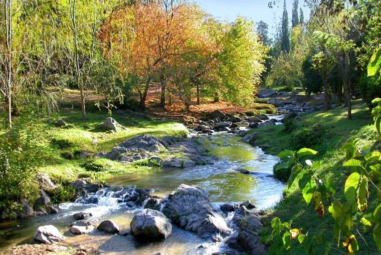 Un pueblo de encanto para las vacaciones de verano de los jubilados.