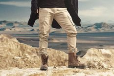 Álex Campos es un cantante y compositor de música cristiana contemporánea.