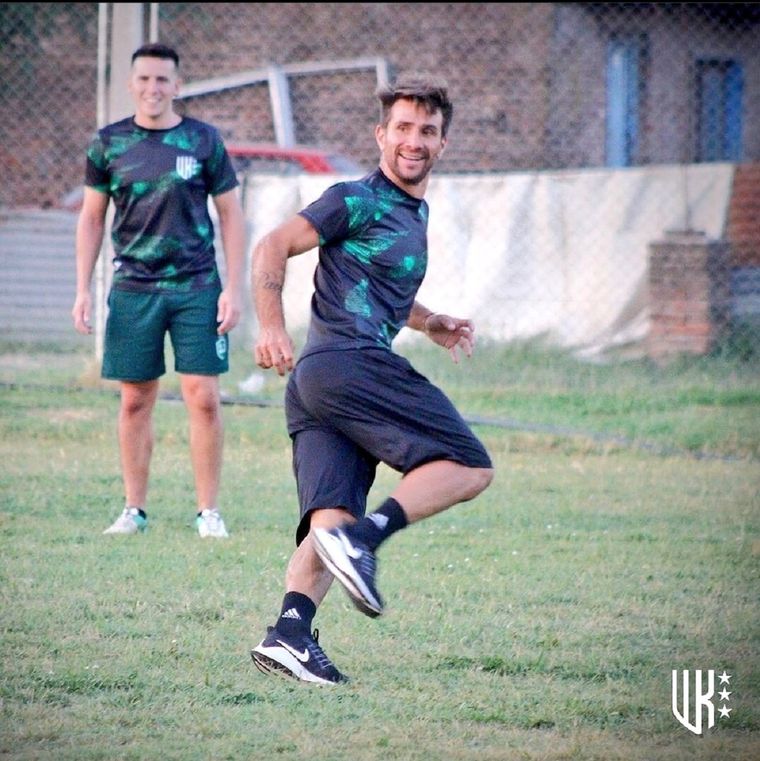 El mediocampista tuvo su debut en la Liga local. Foto: Williams Kenny