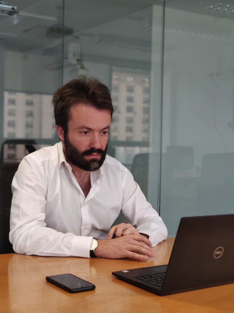 Una baja más, el director designado en el Registro Automotor renunció a su cargo. Foto: Twitter Puértolas