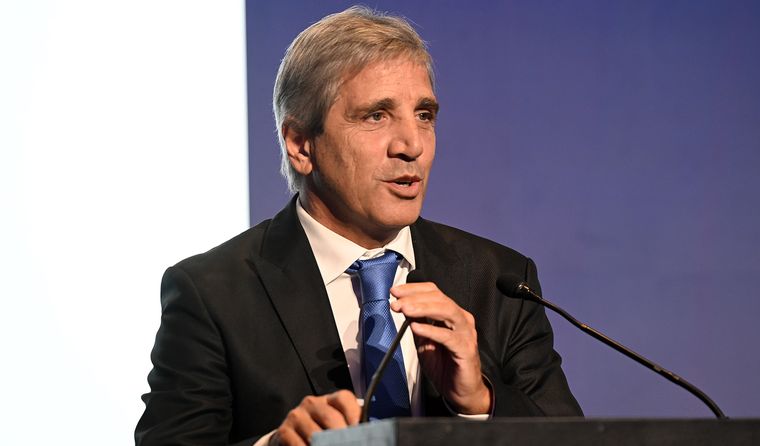 Luis Caputo en el último Foro de Inversiones celebrado en Mendoza.