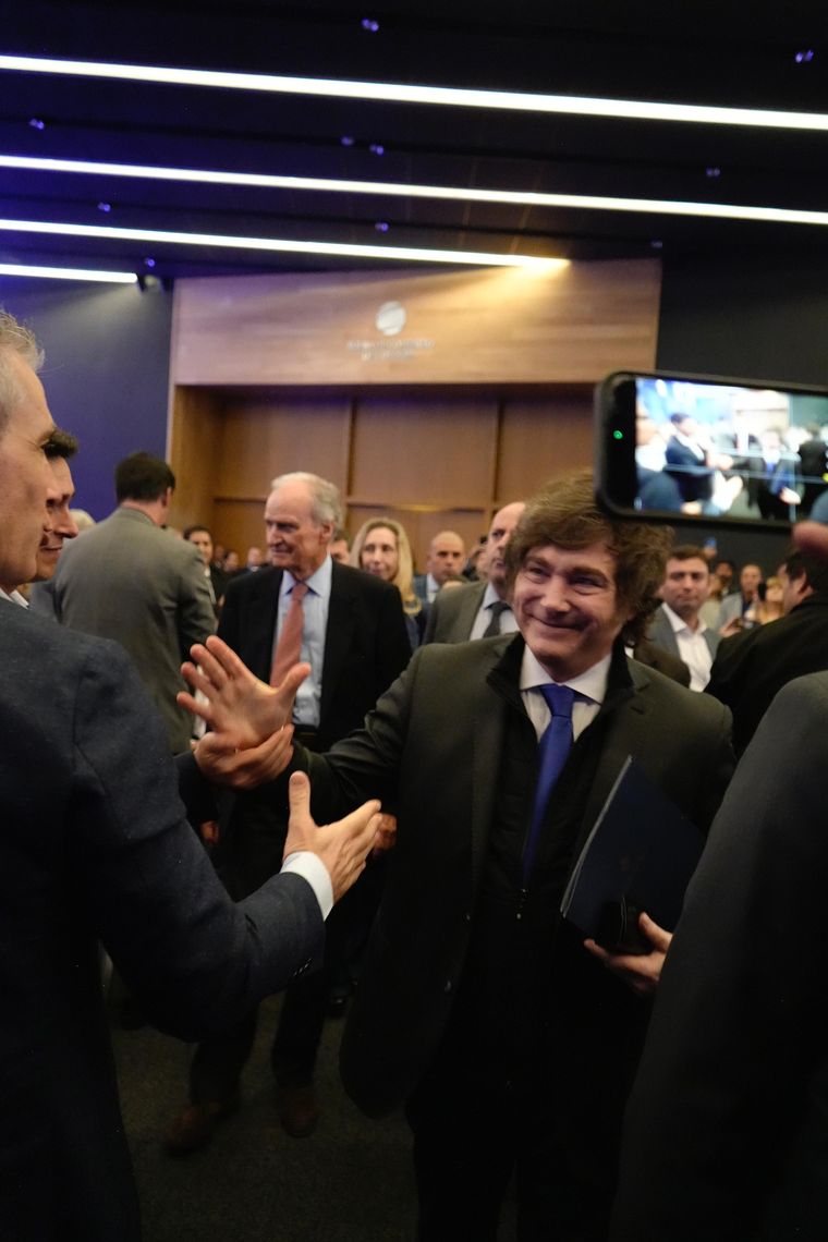 Javier Milei en la Bolsa de Comercio de Córdoba. Javier Milei en la Bolsa de Comercio de Córdoba.